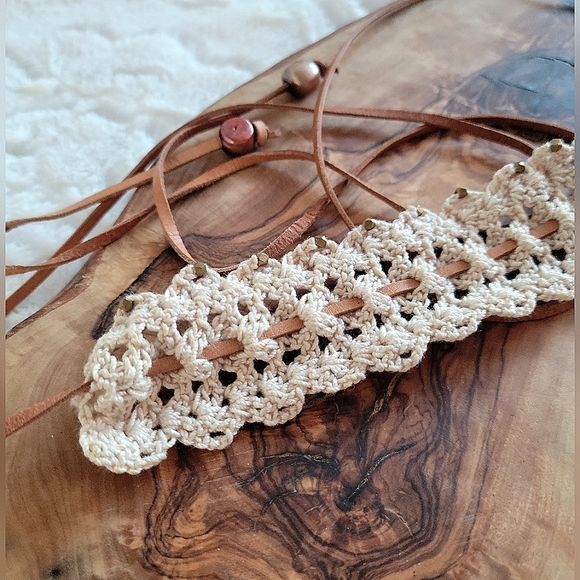 OOAK Crocheted Choker - Picture 1 of 3